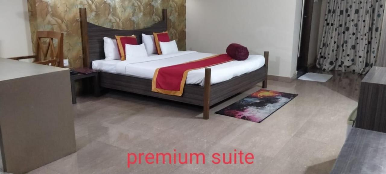 Hotel Little Palace Dibrugarh Kültér fotó